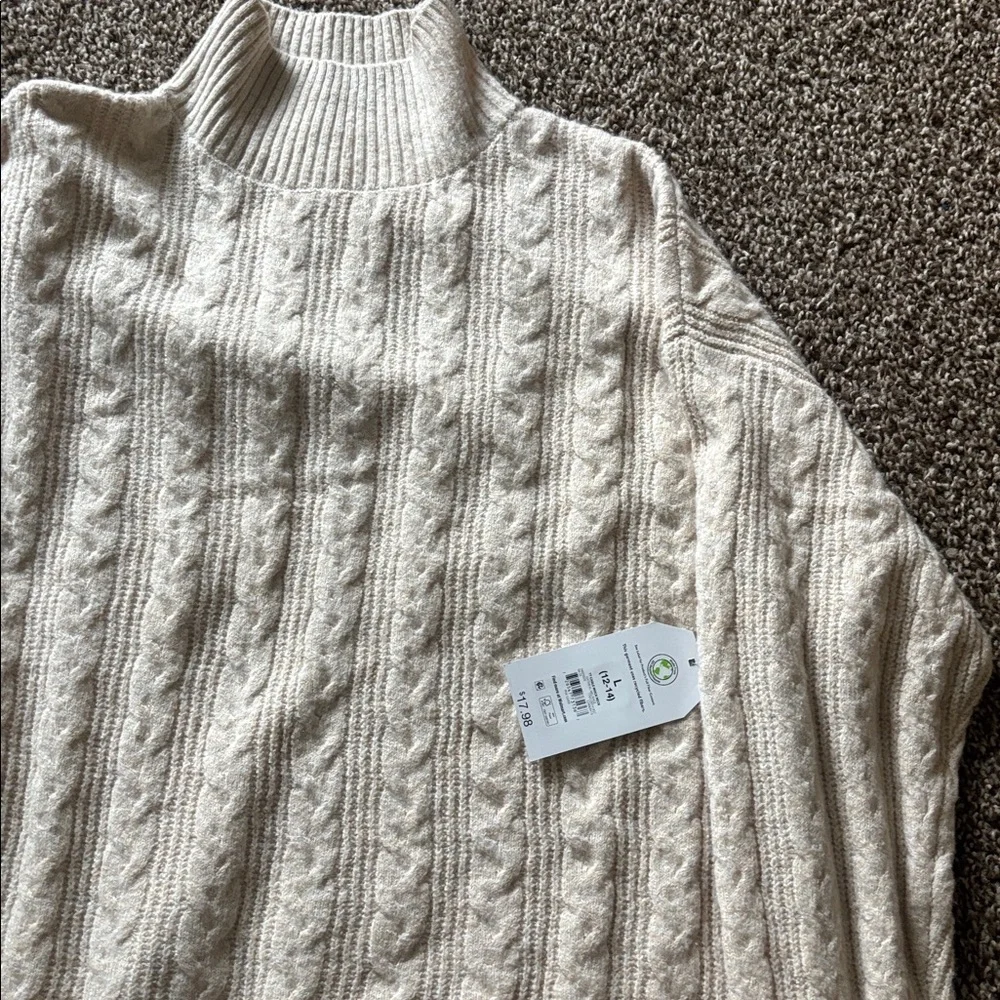 Time and Tru Elegant Cream Cable Knit Sweater Oversized. NWT size L - Picture 2 of 8